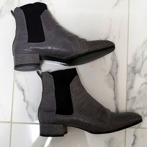 Massimo Dutti gray leather ankle boots sz7